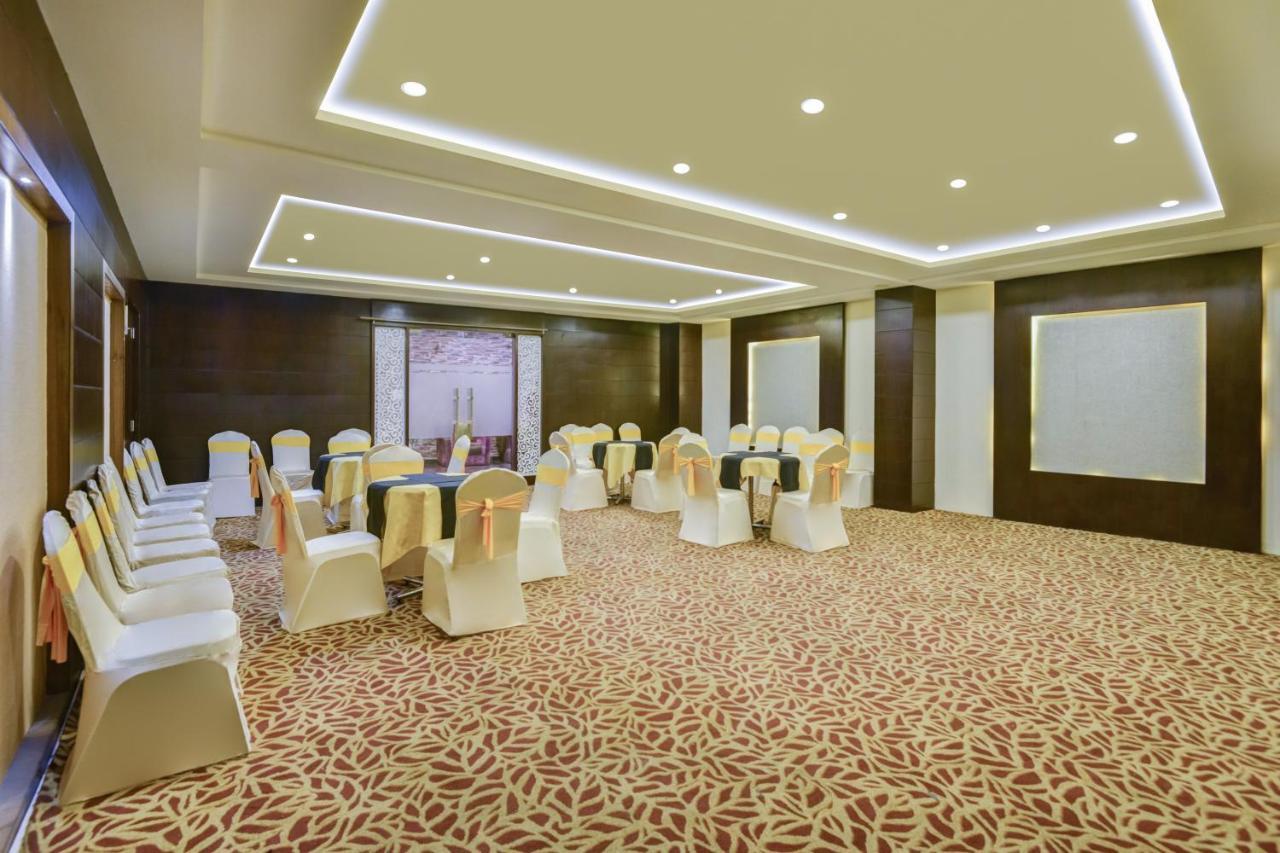Summit Montana Suites & Spa At Mall Darjeeling  Exterior foto