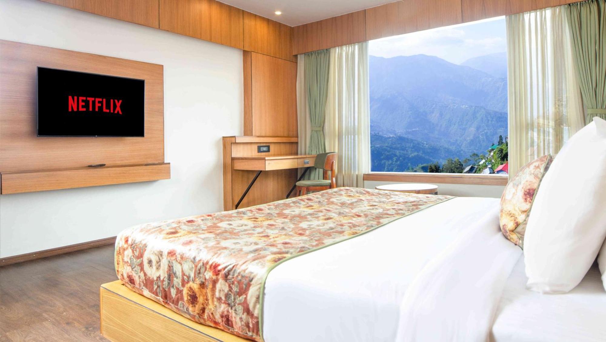Summit Montana Suites & Spa At Mall Darjeeling  Exterior foto